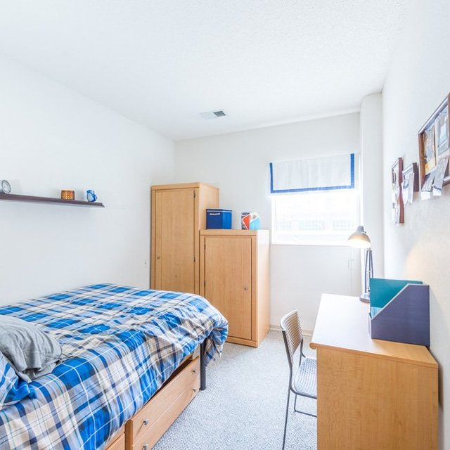 Off Campus Student Housing Near UMN Stadium View