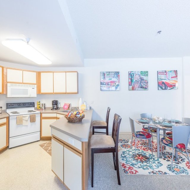 Off Campus Student Housing Near UMN | Stadium View